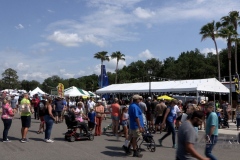 Airborne-crowds-04172112